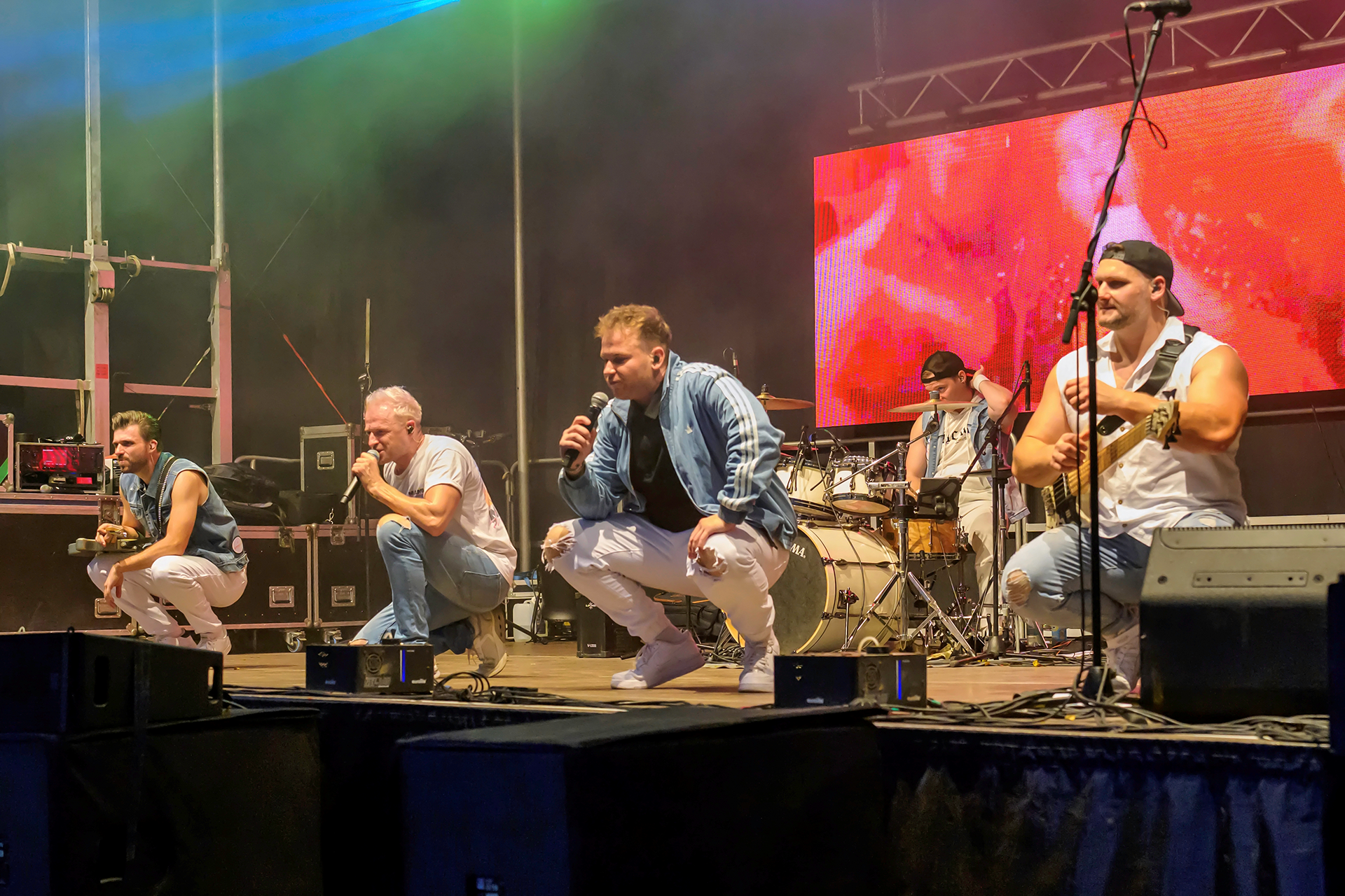 Dynamische Bühnenshow beim Firmenjubiläum von Rundoor