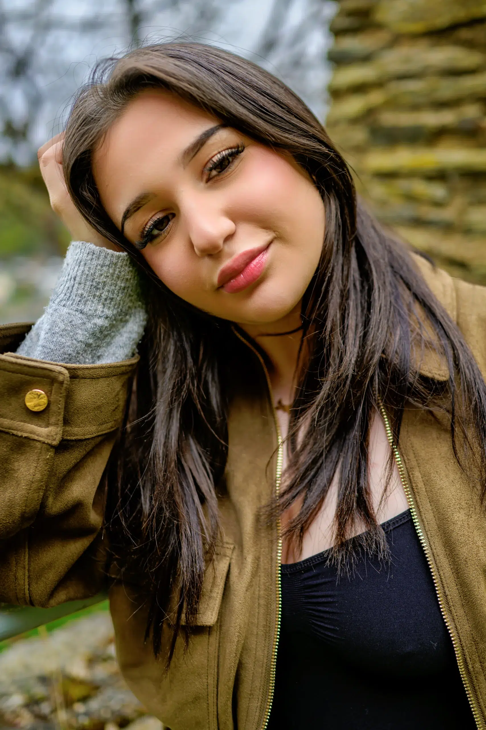 Seitenprofil einer jungen Frau bei einem Portrait Shooting an der Burg Rheinfels